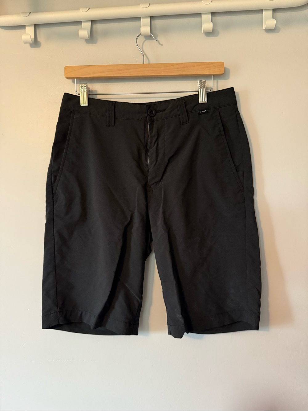 Travis Mathew Black Mens shorts